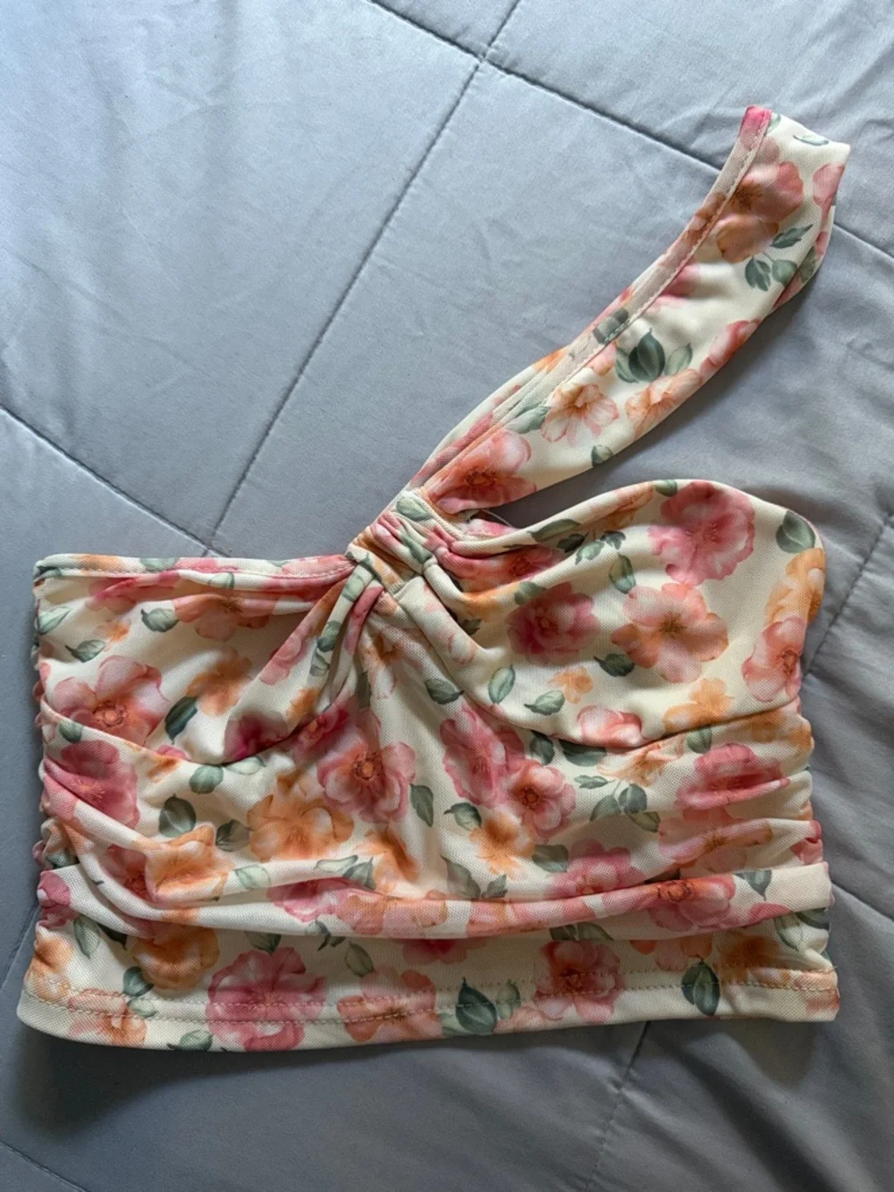 SHEIN Cream One-Shoulder Floral Crop Top with Pink & Coral Flowers - Picture 3 of 4